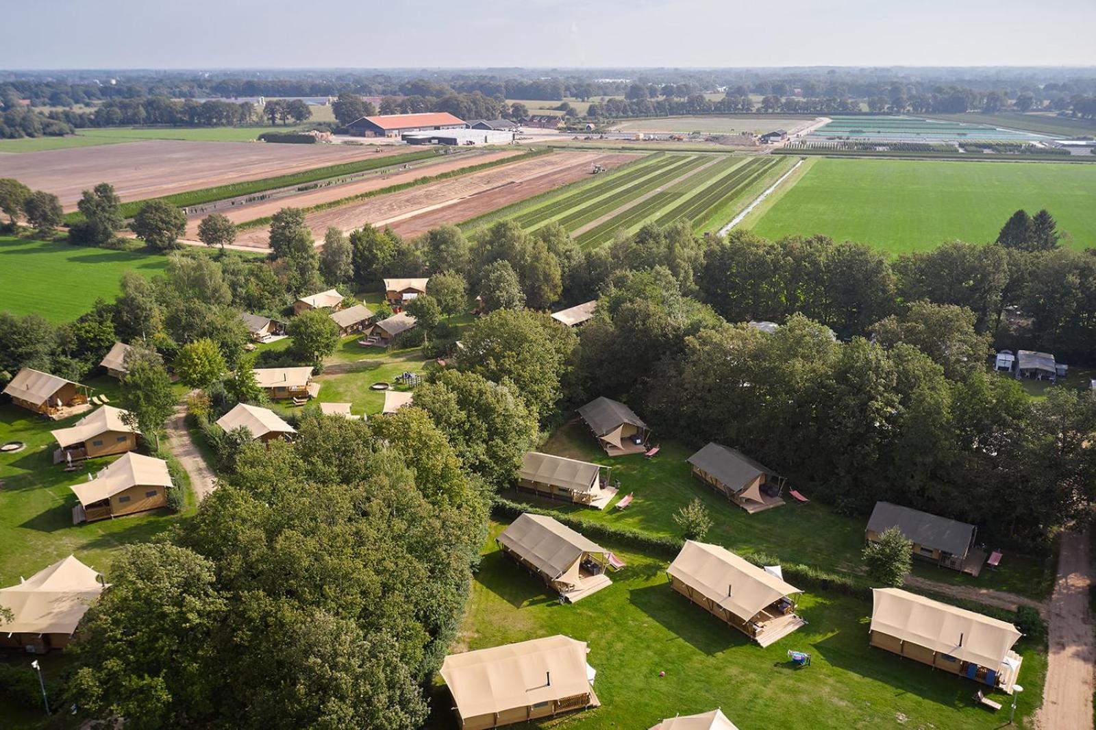 Hotel Glamping Twente à Denekamp Extérieur photo