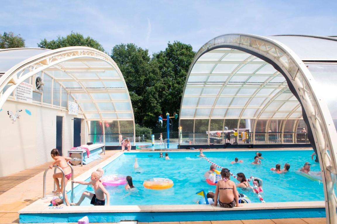 Hotel Glamping Twente à Denekamp Extérieur photo